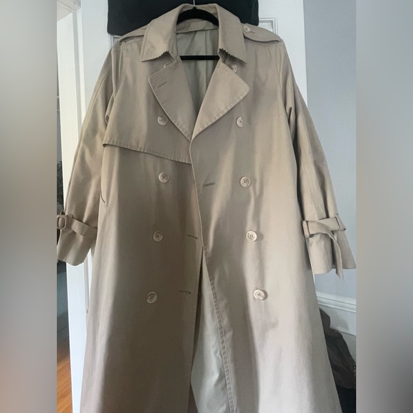 London Fog Trench Coat - Picture 4 of 5